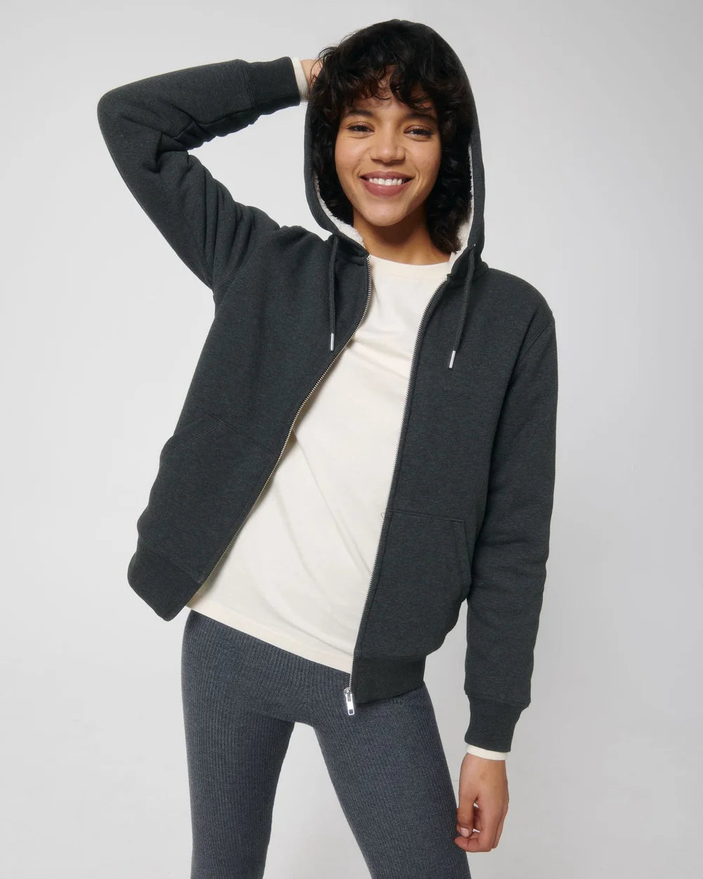 Sweat zippé à capuche doublé en sherpa à personnaliser